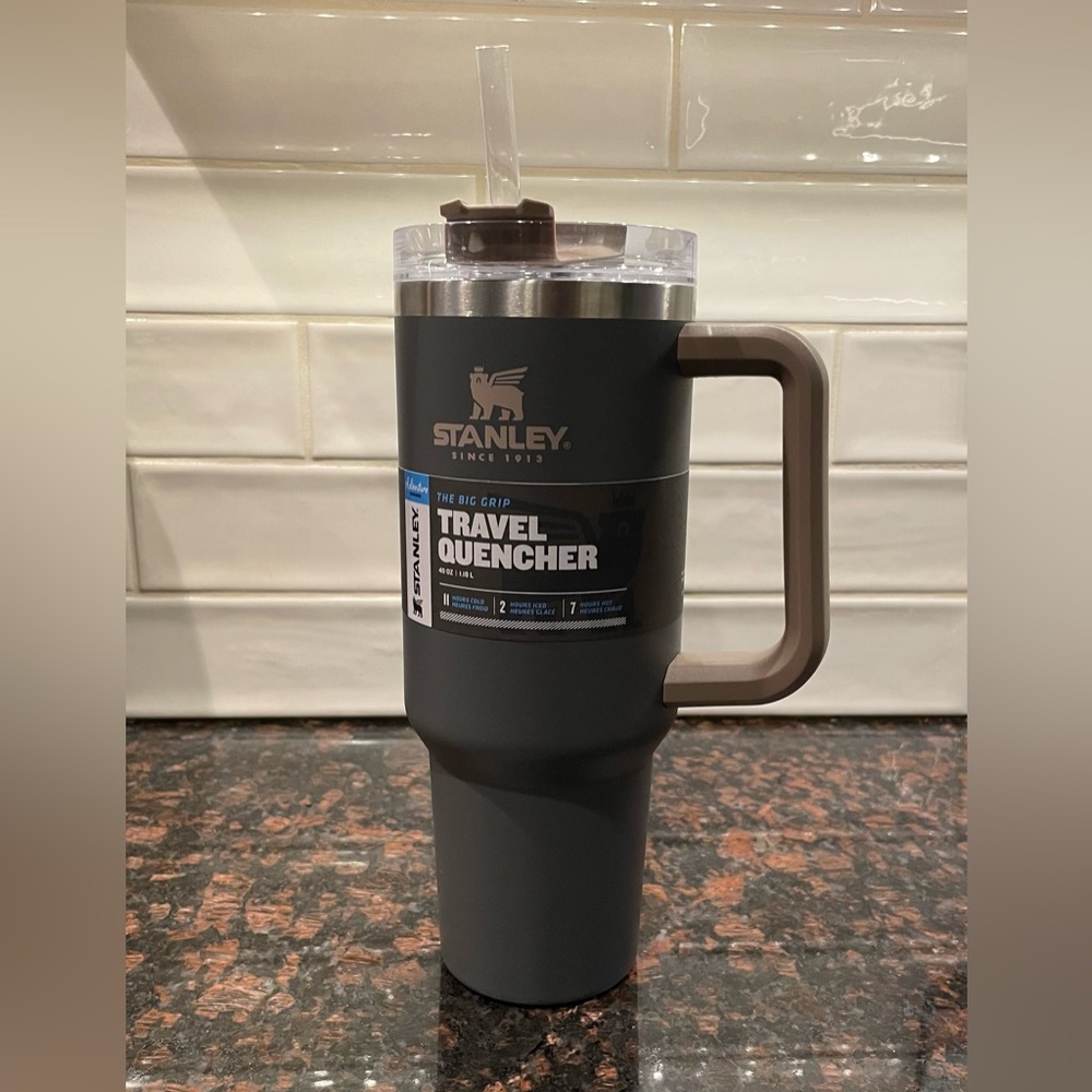 Stanley Adventure H2.0 Quencher, Slate Gray / Beige, 40 oz.